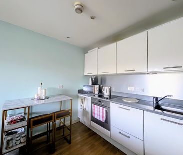 1 bedroom flat to rent - Photo 2