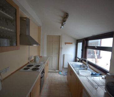 2 bedroom terraced house to rent - Photo 5