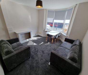 4 Bed Student Accommodation - Photo 3