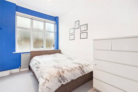 4 bedroom flat to rent - Photo 3