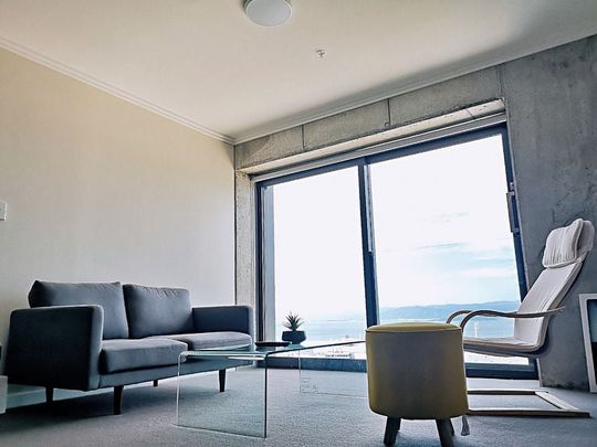 Fully furnished, Sunny, Top location, Amazing view - Photo 1