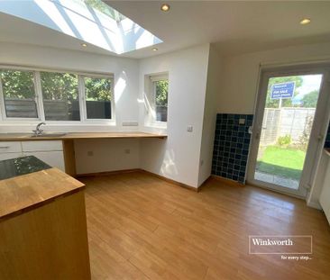 2 bedroom end of terrace house to rent - Photo 4