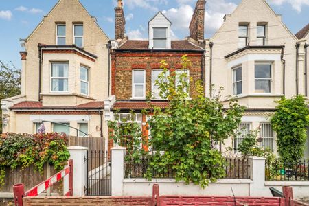 5 bedroom terraced house to rent - Photo 3