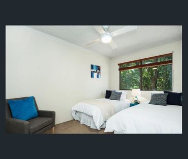 Short walk to the beach - perfect timing this Summer! - Photo 3