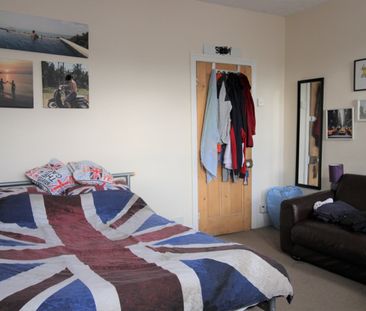 Room in a Shared House, Ashford Road, BN1 - Photo 4