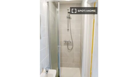 Room for rent in 3-bedroom house in Dublin, - Photo 5