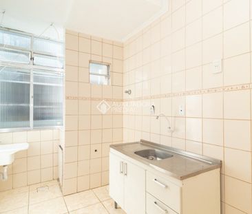 Apartamento com 2 quartos e 51m² para alugar em Menino Deus, Porto ... - Photo 1
