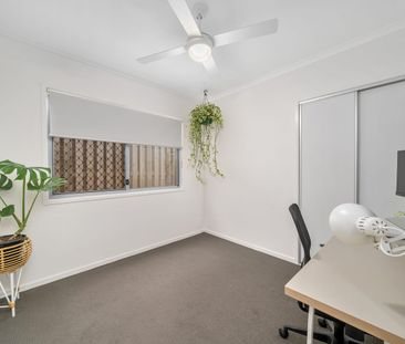 STYLISH DUPLEX IN ALKINA ESTATE - Photo 3