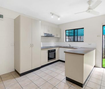 CHARMING TWO BEDROOM TOWNHOUSE ON CITY FRINGE - Photo 6