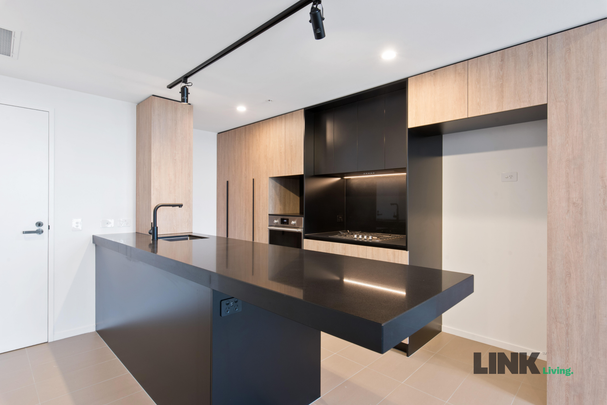 510/19 DESHON STREET, Woolloongabba QLD 4102 - Apartment For Rent | Domain - Photo 1