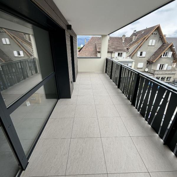 Location Appartement 2 pièces 42m² VALLEIRY 74520 - Photo 1