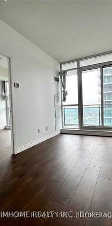 Confederation/Burnhamthorpe Bright +Spacious 1Bdrm 1Parking 1Locker - Photo 1