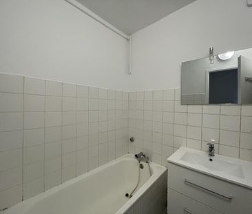 Location Appartement 3 pièces 59m² CHAMBERY 73000 - Photo 3