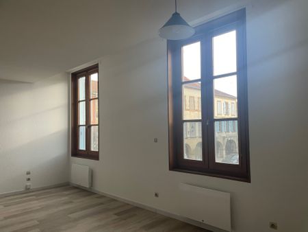 Location Appartement 3 pièces 104m² MARCIAC 32230 - Photo 3