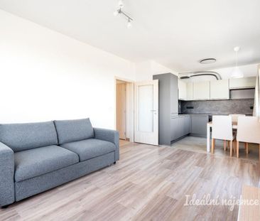 Pronájem bytuRenting an apartment 3+kk, 64 m2 - Photo 1