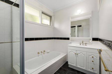 4/11 Louise Avenue, Mont Albert VIC 3127 - Apartment For Rent | Domain - Photo 4