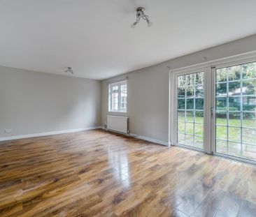 4 bedroom detached house to rent - Photo 2