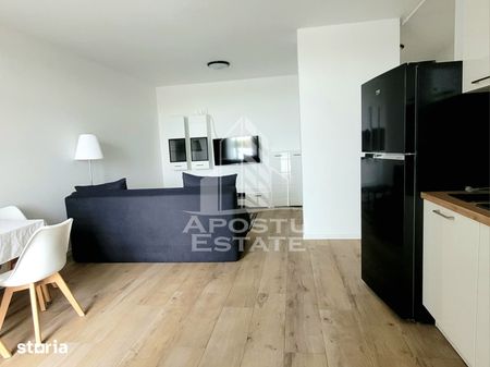 Apartament cu 2 camere, semidecomandat, cu parcare, Campeador City - Fotografie 4