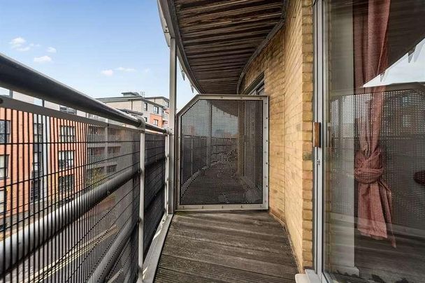 Quadrant Court, Jubilee Square, Reading, RG1 - Photo 1