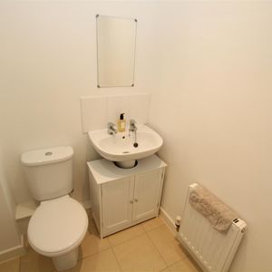 2 bedrooms Apartment for Sale - Photo 2