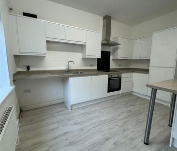 2 bed terraced house to rent in Pritchard Street, Burnley, BB11 - Photo 6