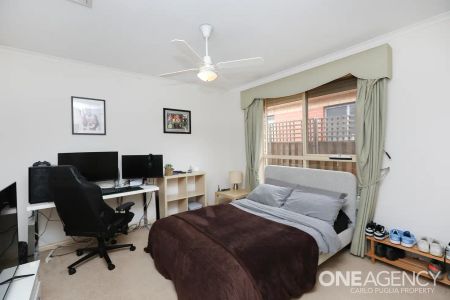 “Spacious, private & perfectly located villa for rent” - Photo 3