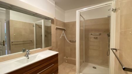 Location Appartement 3 pièces 55m² NEUILLY SUR SEINE 92200 - Photo 3