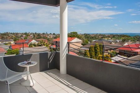 Grand Residence In Quiet Location - Photo 4