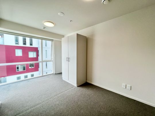 1 Bedroom in Peak - Photo 1