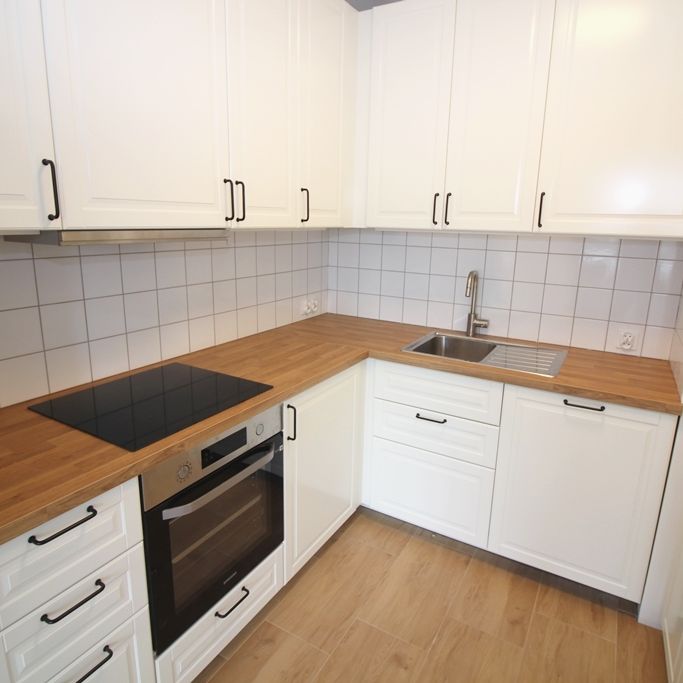 Dwupoziomowy, umeblowany apartament z tarasem - Zdjęcie 1