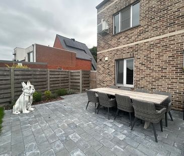 Gelijkvloers appartement met 2 slaapkamers - Photo 1