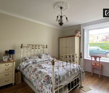 Room for rent in 5-bedroom house in Dublin - Photo 3