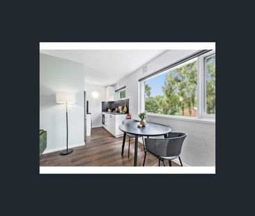 6/44 Gatehouse Street, Parkville, Vic 3052 - Photo 4