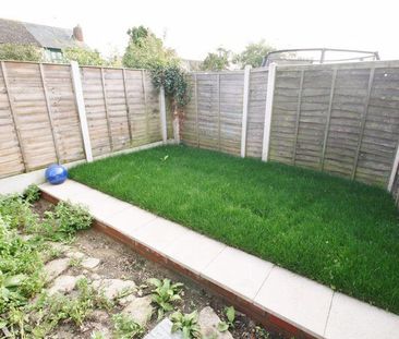 2 bedroom terraced house to rent - Photo 5