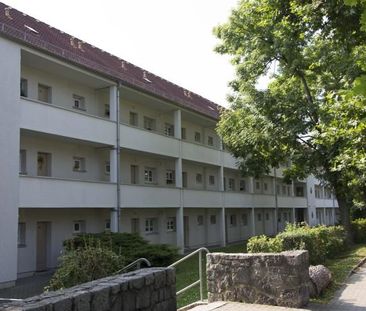 Seniorengerechte 2-Raum-Wohnung mit Balkon und Aufzug - Foto 1