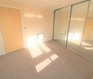 Quayside Drive, Colchester - Photo 6