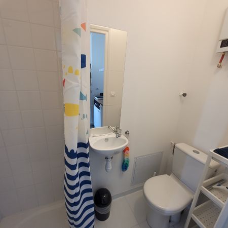 Location Appartement 14m² DOUAI 59500 - Photo 4