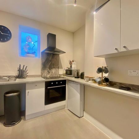 1 bedroom apartment to rent - Photo 3