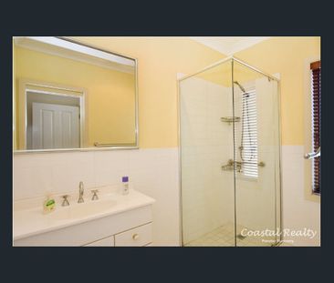 PEACEFUL COUNTRY HOME - Photo 3