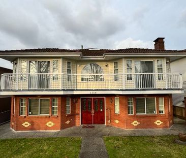 Vancouver East - Spacious Two Bedroom - Photo 1