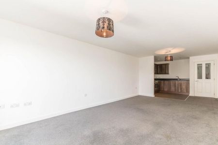 2 bedroom flat to rent - Photo 2