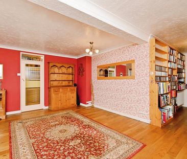 3 bedroom bungalow to rent - Photo 1