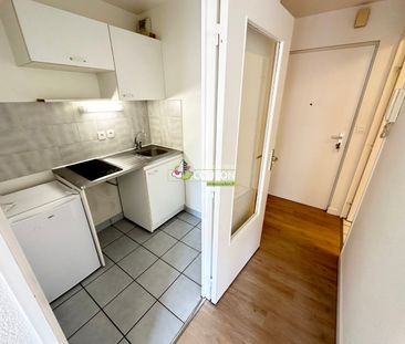 Appartement - 2 pièces - Jaude/Banque de France - Photo 4