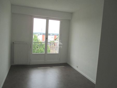 Location appartement 2 pièces 57.69 m² à La Roche-sur-Yon (85000) - Photo 3