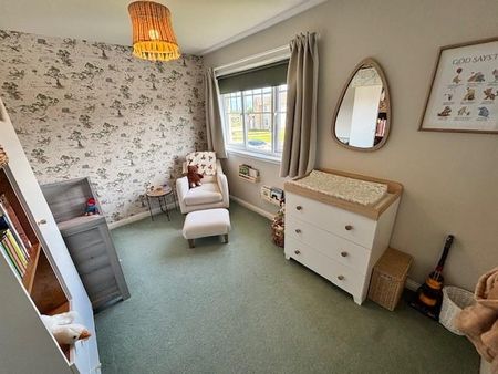3 bedroom detached house to rent - Photo 4