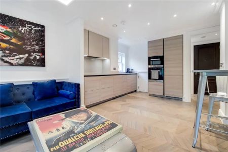 2 bedroom flat in Hampstead - Photo 5