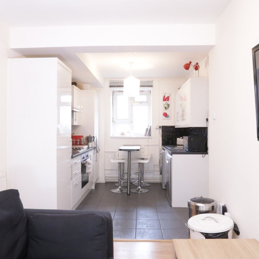 Shillingford House – Room 4 - Photo 1