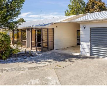 Charming 2-Bedroom Home in the Heart of Oxford! - Photo 3