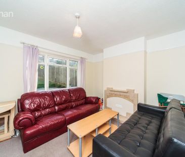 4 bedroom terraced house to rent - Photo 1