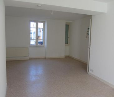 Location Appartement 1 pièce 27m² USSEL 19200 - Photo 1